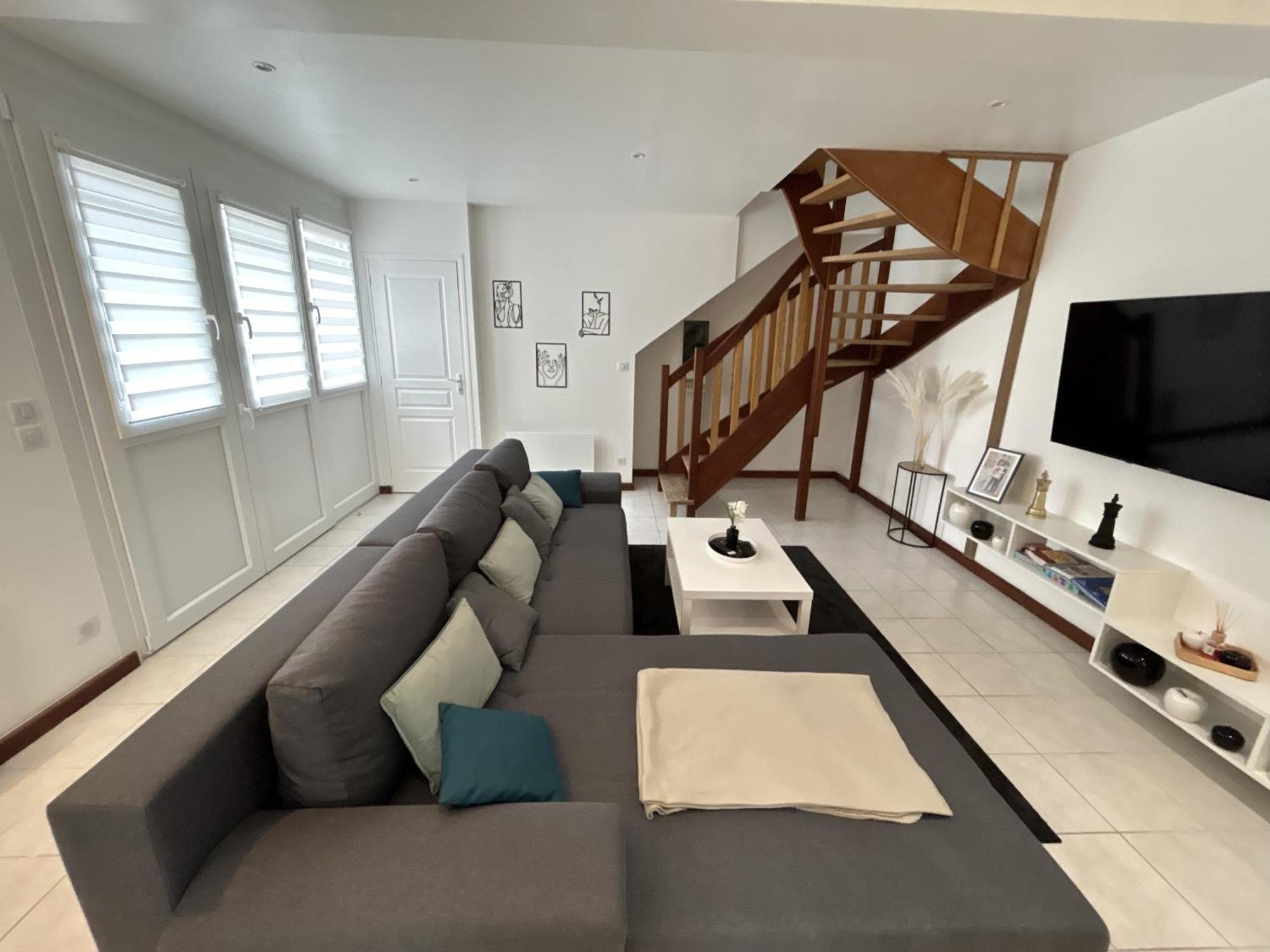 Centre Avec Garage - Parking Apartment *